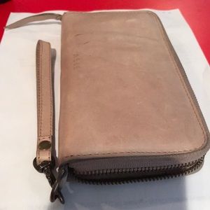 ABLE Continental Wallet